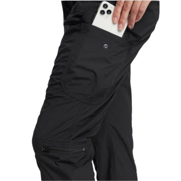 ATHLETA Canopy Parachute Lightweight Cargo Romper in Black Size 4 — So Comfy!!! - Picture 4 of 11
